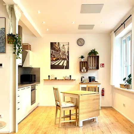 Cozee - The Den Apartment